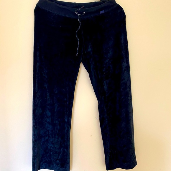 Bisou jeans matching black sweatpants and sweater - Picture 5 of 5